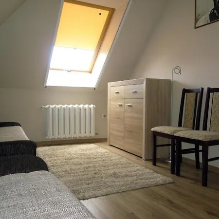 Sleeps 10 Сasa de vacaciones *